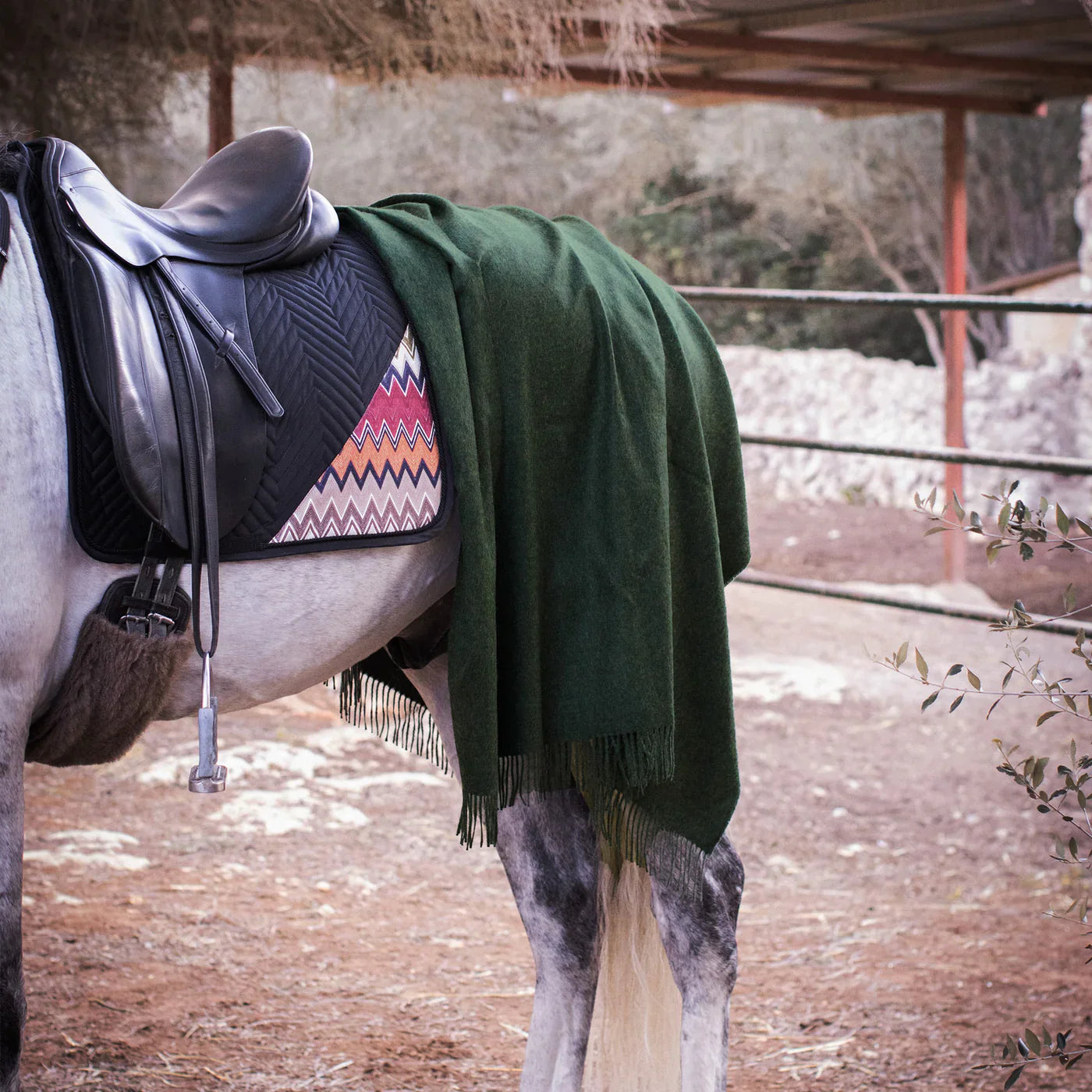 L'Evoine Alpaca Plaid Blanket for Horse & Rider