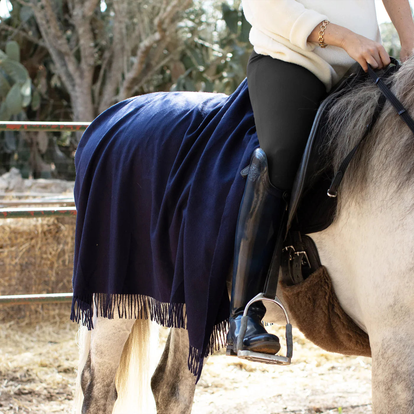 L'Evoine Alpaca Plaid Blanket for Horse & Rider